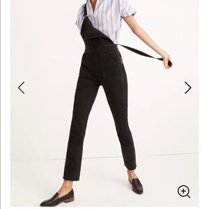 Skinny Overalls in Lunar Wash - size M